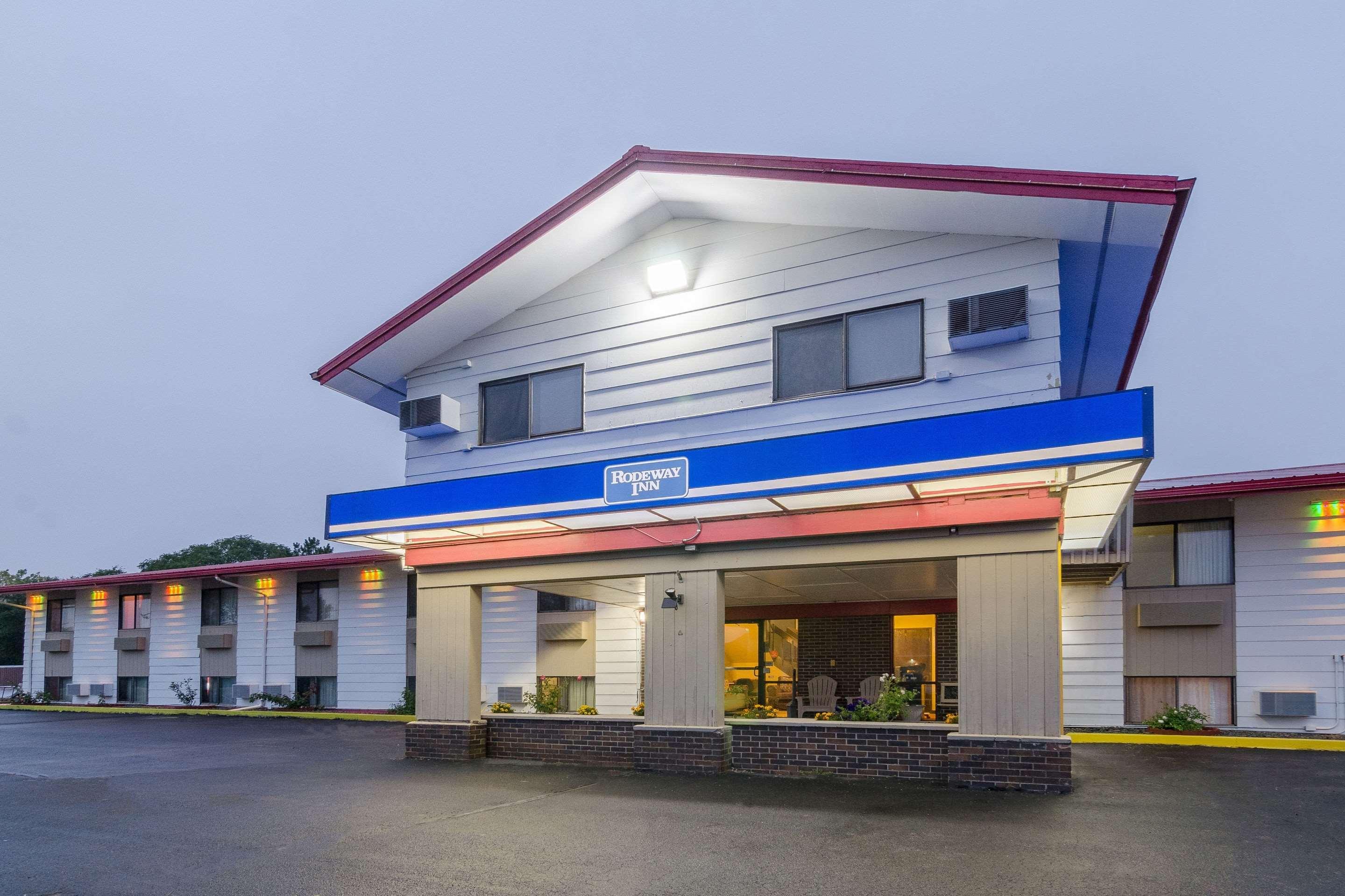 Rodeway Inn Mitchell Eksteriør bilde