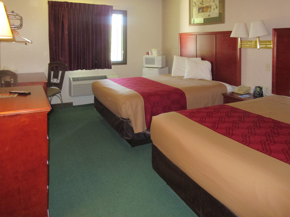 Rodeway Inn Mitchell Eksteriør bilde